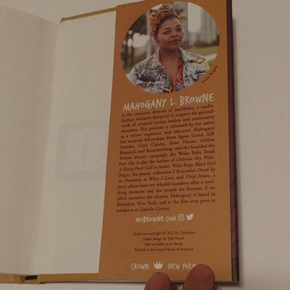 3/$13 Vinyl Moon by Mahogany L. Browne teen hardcover book 2022 - Picture 5 of 6